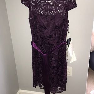 Cap sleeve lace cocktail dress